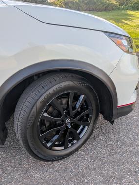 White 2020 Nissan Rogue Sport SV