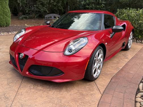 2016 Alfa Romeo 4C Base