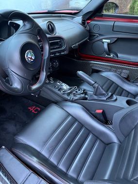 2016 Alfa Romeo 4C Base