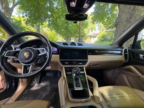 Blue 2019 Porsche Cayenne Cayenne E-Hybrid