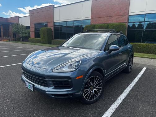 Blue 2019 Porsche Cayenne Cayenne E-Hybrid