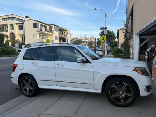 White 2013 Mercedes-Benz GLK-Class GLK 250 BlueTEC 4MATIC