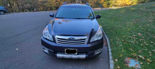 2010 Subaru Outback 3.6 R Limited