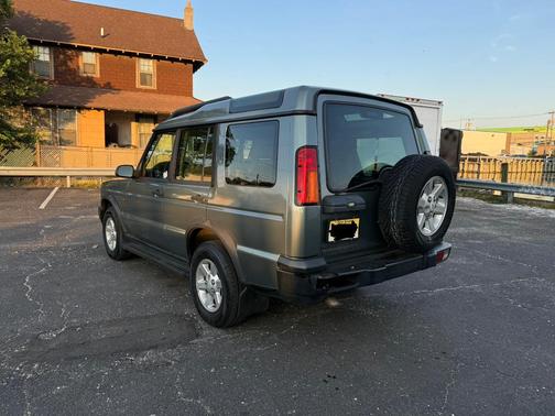 Green 2004 Land Rover Discovery S