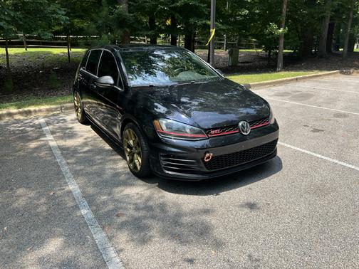 Black 2017 Volkswagen Golf GTI SE 4-Door