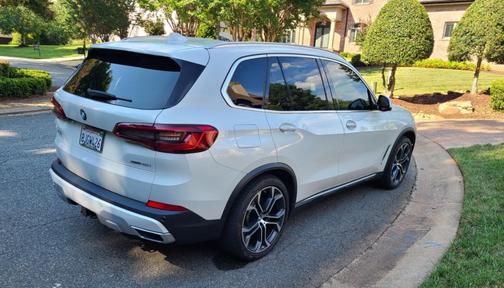 White 2019 BMW X5 xDrive40i
