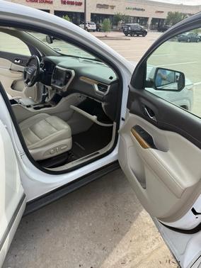 White 2019 GMC Acadia Denali