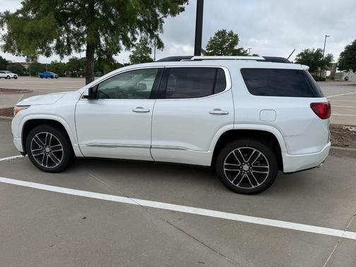 White 2019 GMC Acadia Denali