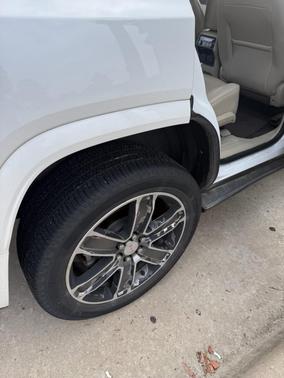 White 2019 GMC Acadia Denali