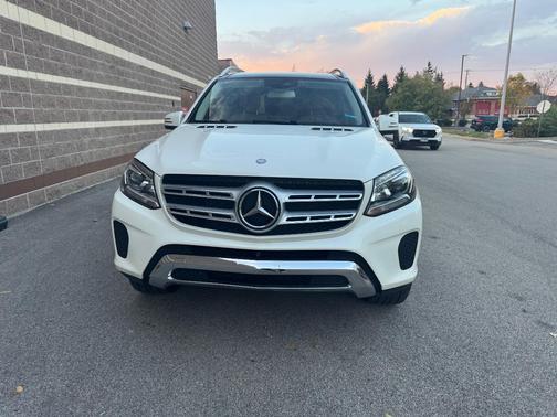 White 2017 Mercedes-Benz GLS 450 4MATIC