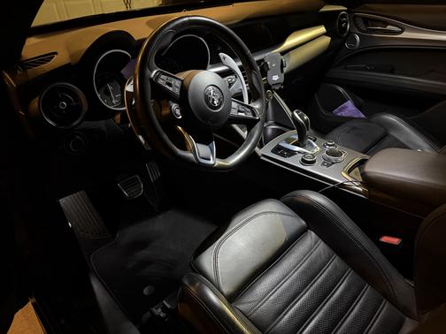 2020 Alfa Romeo Stelvio Ti