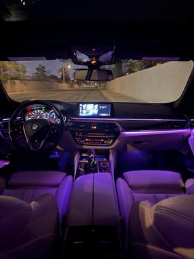 Gray 2018 BMW 530e iPerformance