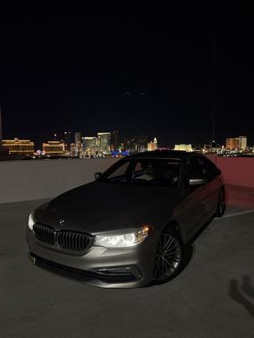 Gray 2018 BMW 530e iPerformance