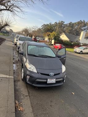 2012 Toyota Prius Plug-in Base