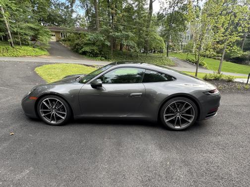 2021 Porsche 911 Carrera