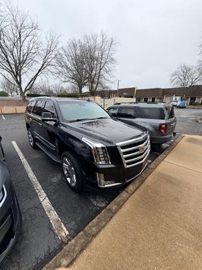 2018 Cadillac Escalade Luxury