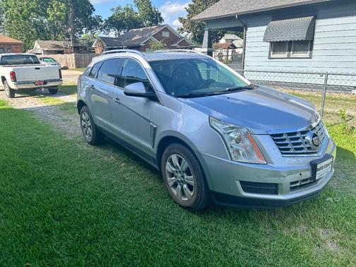 Silver 2016 Cadillac SRX Luxury Collection