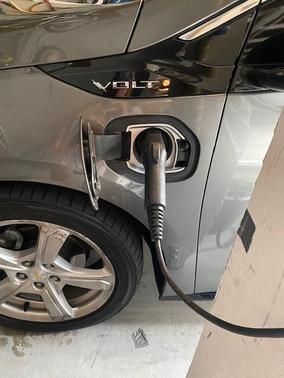 Gray 2017 Chevrolet Volt LT