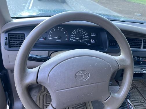 1997 Toyota T100 DX Xtracab