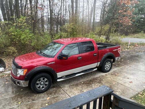 2010 Ford F-150 XLT SuperCrew