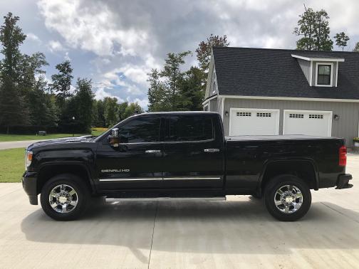Photo 2 of 24 of 2017 GMC Sierra 3500 Denali