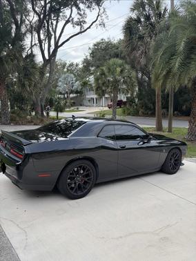 Black 2016 Dodge Challenger SRT Hellcat