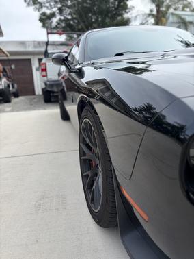 Black 2016 Dodge Challenger SRT Hellcat