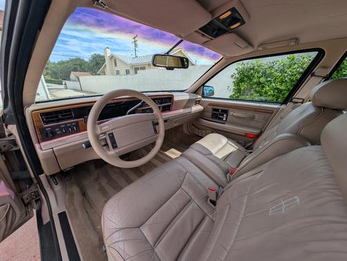 1992 Lincoln Continental Signature