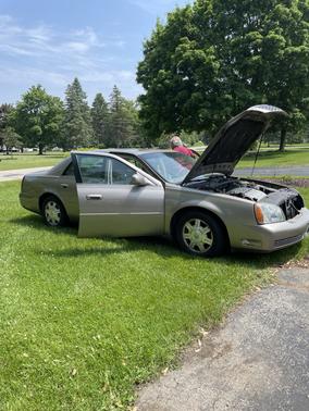 2004 Cadillac DeVille Base