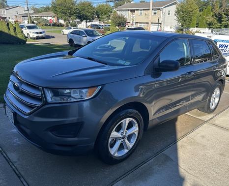 Gray 2015 Ford Edge SE