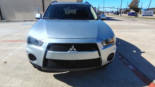 2013 Mitsubishi Outlander ES