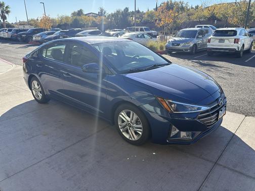 2020 Hyundai ELANTRA SEL