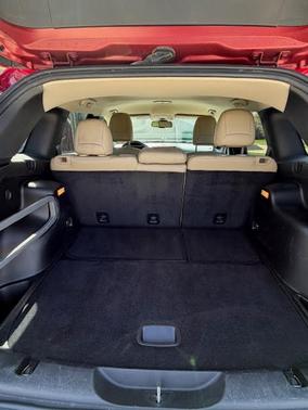 Red 2015 Jeep Cherokee Limited