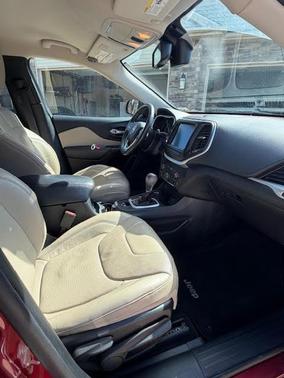 Red 2015 Jeep Cherokee Limited