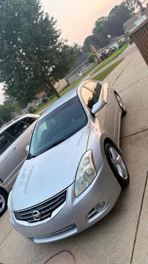 Silver 2010 Nissan Altima 2.5 S