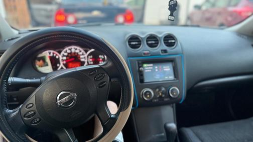 Silver 2010 Nissan Altima 2.5 S