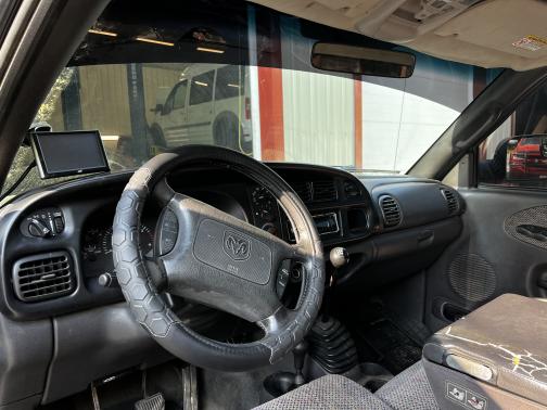 Photo 4 of 7 of 2001 Dodge Ram 2500 Quad Cab