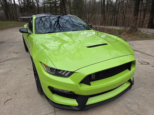 2020 Ford Shelby GT350 Base