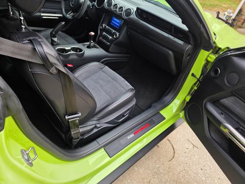 2020 Ford Shelby GT350 Base