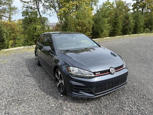 2018 Volkswagen Golf GTI 2.0T S 4-Door