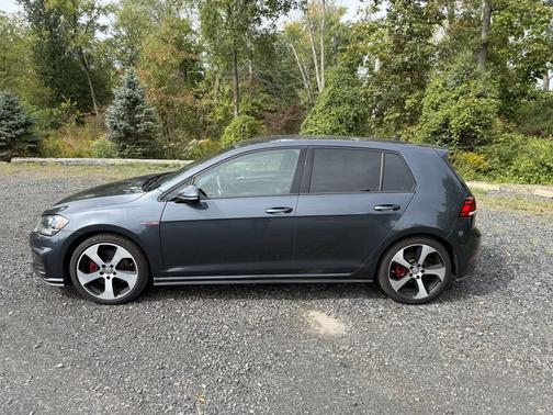 2018 Volkswagen Golf GTI 2.0T S 4-Door