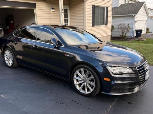 Blue 2014 Audi A7 3.0T Prestige