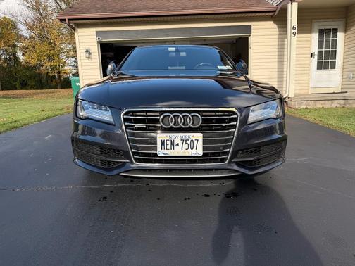 Blue 2014 Audi A7 3.0T Prestige