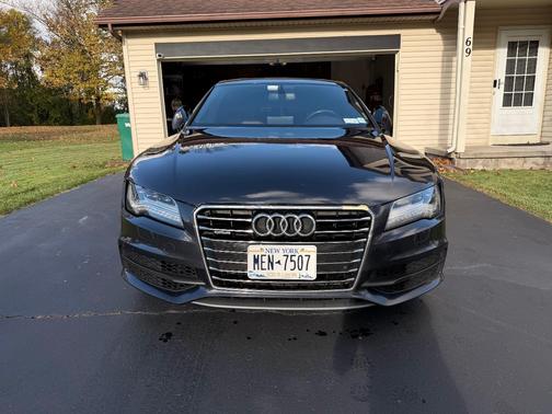 Blue 2014 Audi A7 3.0T Prestige