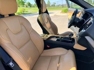 White 2020 Volvo XC90 T6 Inscription