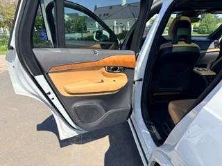 White 2020 Volvo XC90 T6 Inscription
