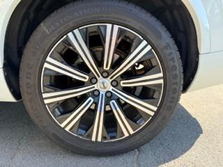 White 2020 Volvo XC90 T6 Inscription