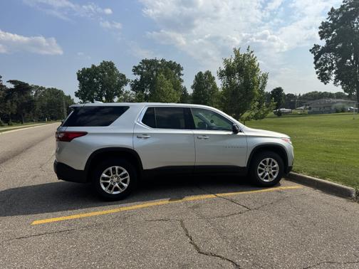 2020 Chevrolet Traverse LS