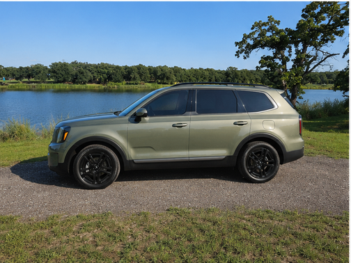 Green 2023 Kia Telluride EX X-Line