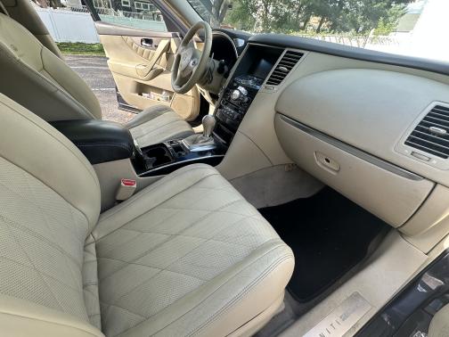 2009 INFINITI FX35 Base